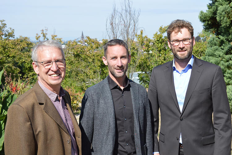 Herr Schwarz, Herr Krehl und Bürgermeister Dr. Heidecker